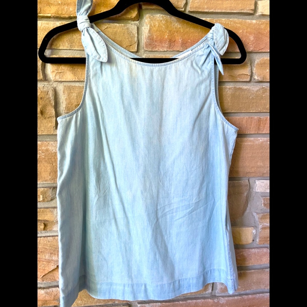 VIneyard Vines Size 00 Sleeveless Shirt